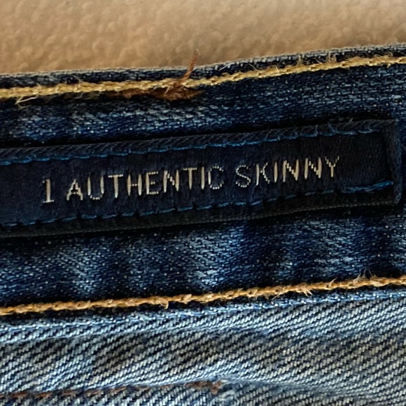 Lucky Brand Authentic Skinny Jeans - Picture 7 of 8